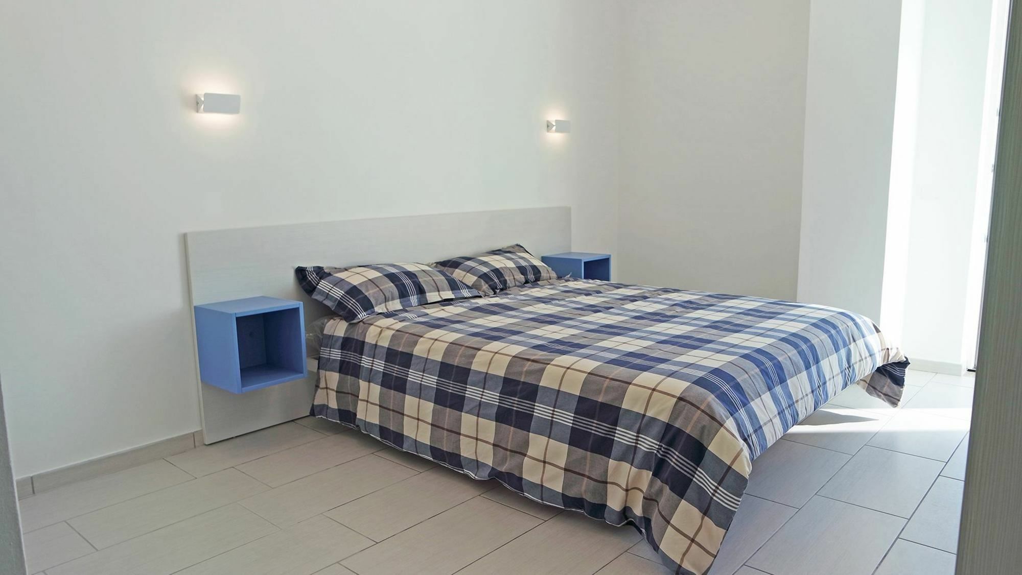 Hotel La Tombola Агрополи Екстериор снимка