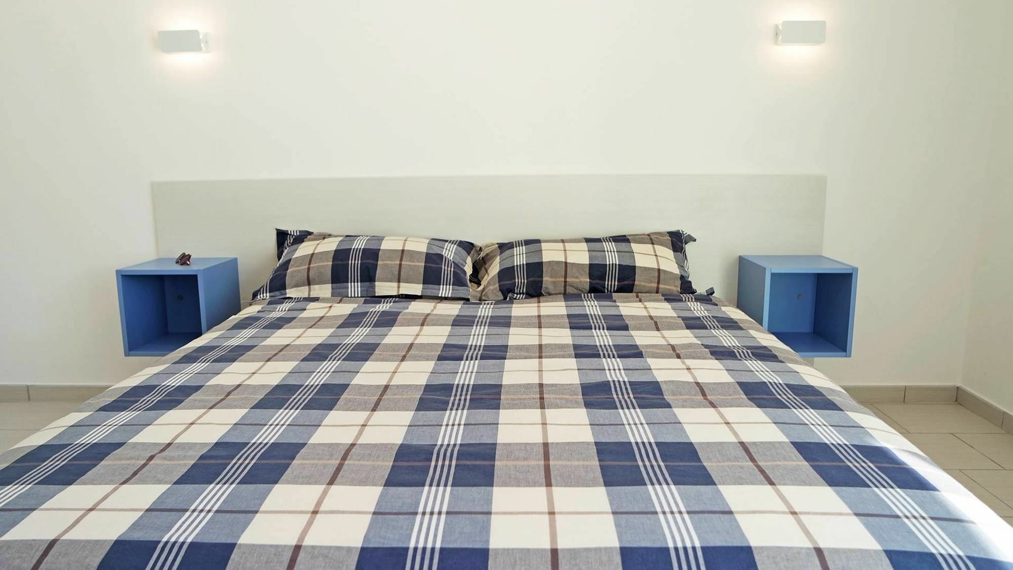 Hotel La Tombola Агрополи Екстериор снимка